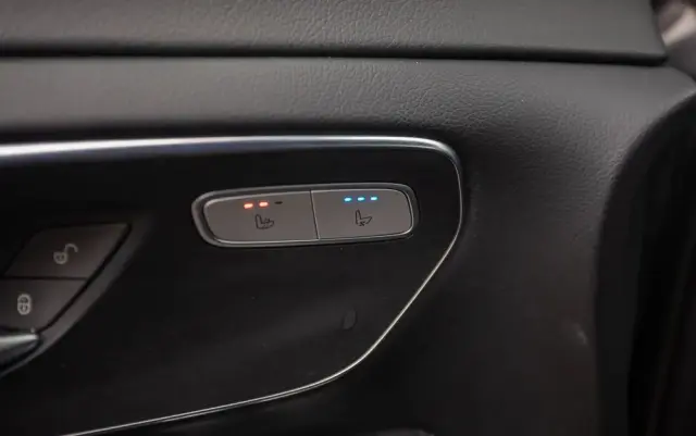 MERCEDES-BENZ Klasa V 300 d lang 9G-TRONIC Avantgarde Edition Edition 19