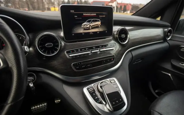 MERCEDES-BENZ Klasa V 300 d lang 9G-TRONIC Avantgarde Edition Edition 19