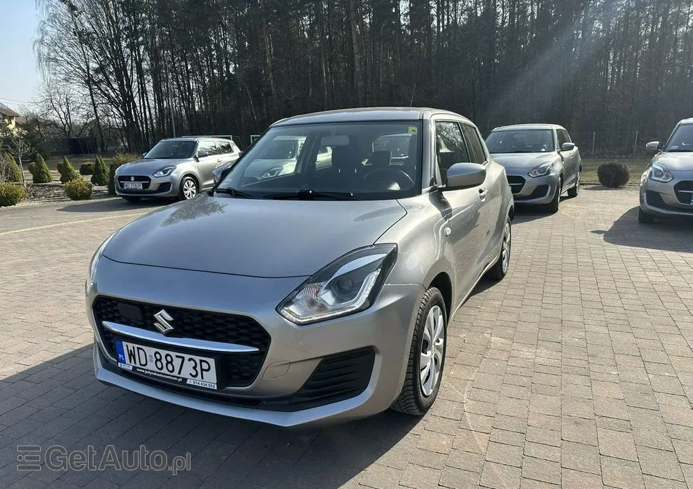SUZUKI Swift 