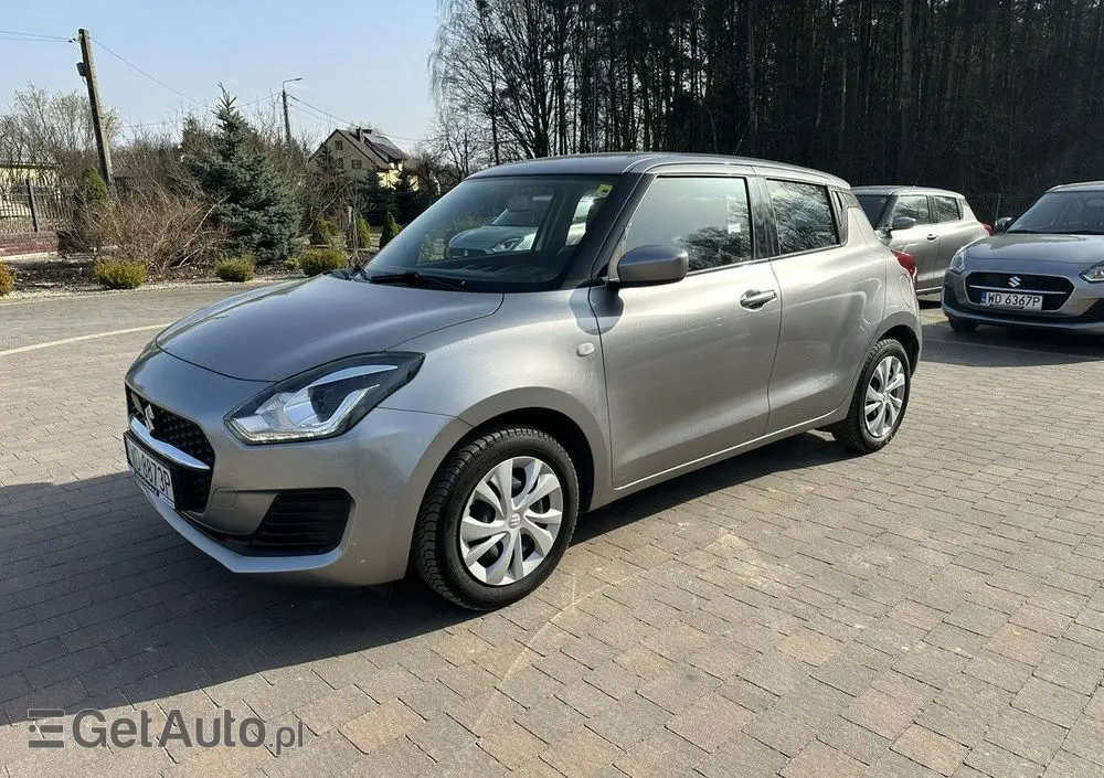 SUZUKI Swift 