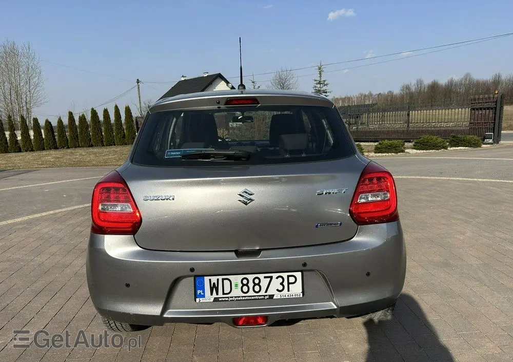 SUZUKI Swift 