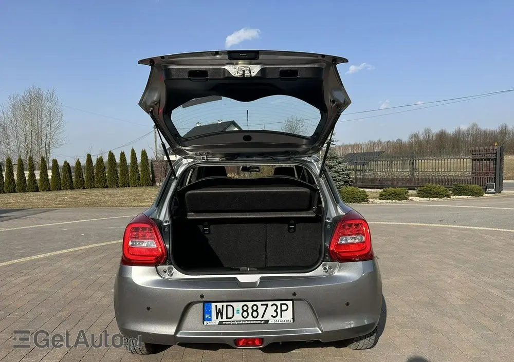 SUZUKI Swift 