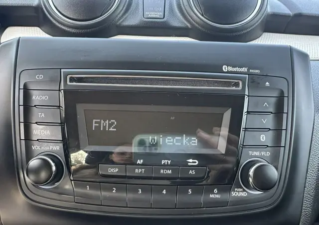 SUZUKI Swift 