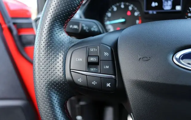 FORD Fiesta 1.0 EcoBoost ST-Line ASS