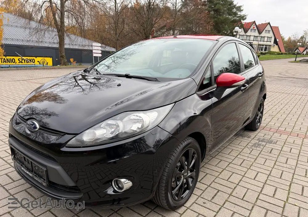 FORD Fiesta 1.25 Champions Edition