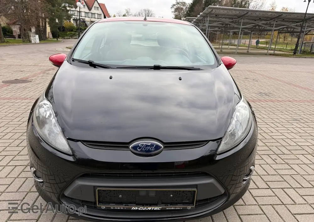 FORD Fiesta 1.25 Champions Edition