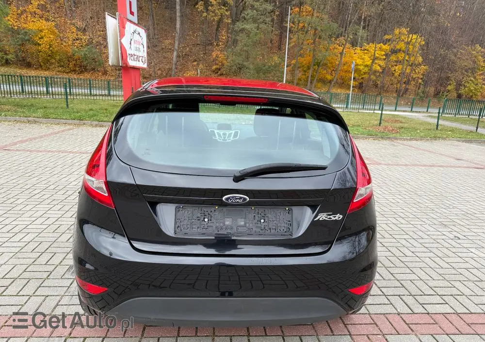 FORD Fiesta 1.25 Champions Edition