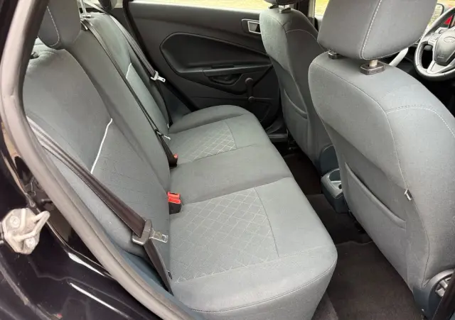 FORD Fiesta 1.25 Champions Edition