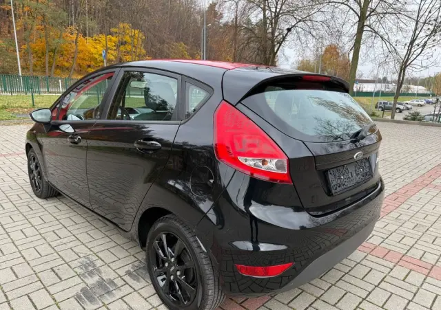 FORD Fiesta 1.25 Champions Edition