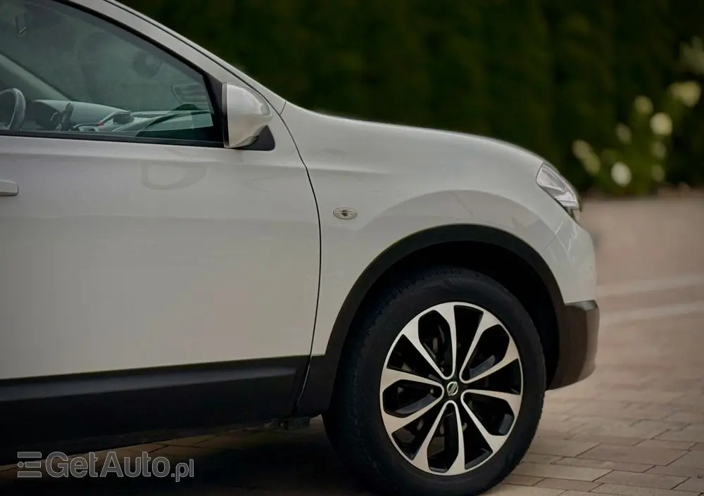 NISSAN Qashqai+2 2.0 Visia