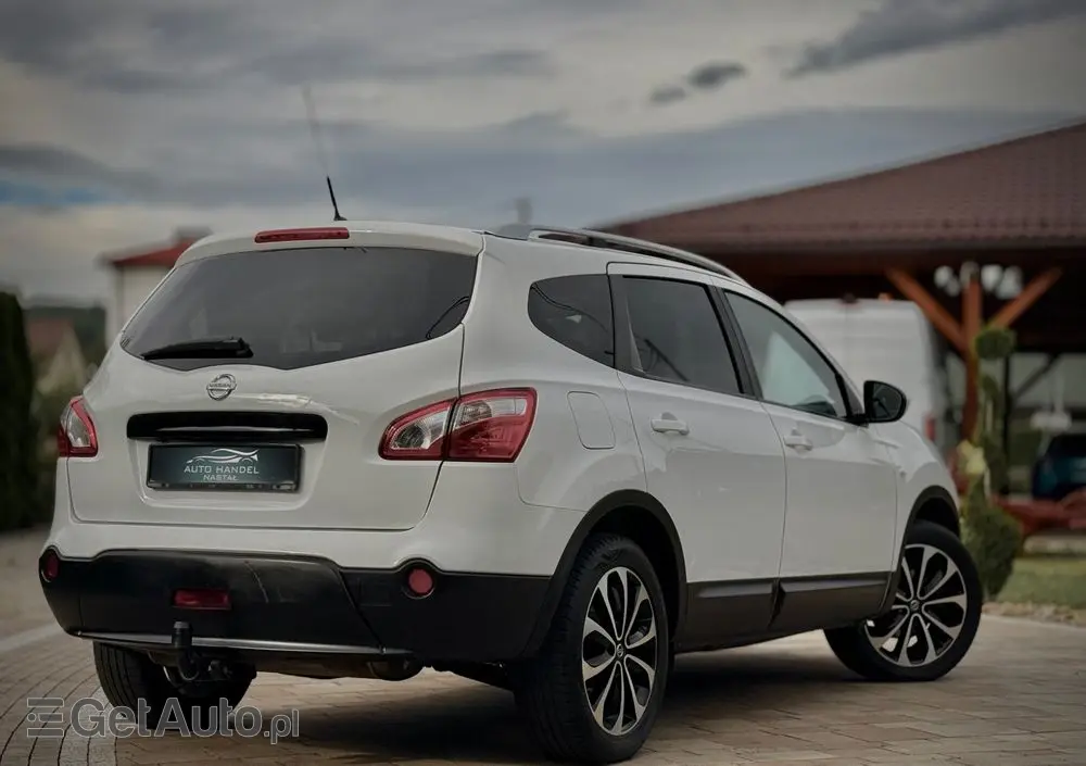 NISSAN Qashqai+2 2.0 Visia