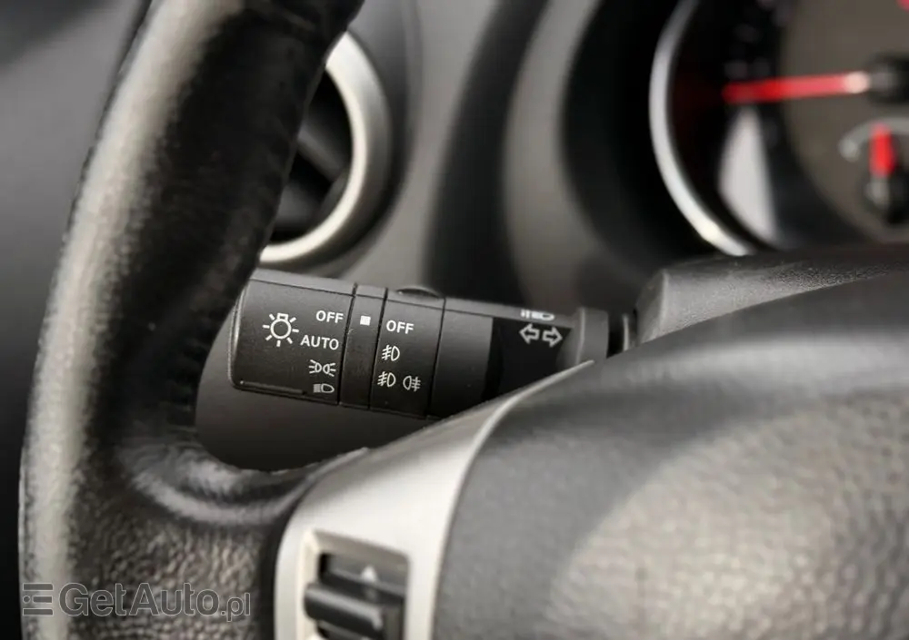 NISSAN Qashqai+2 2.0 Visia
