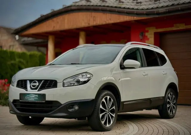 NISSAN Qashqai+2 2.0 Visia