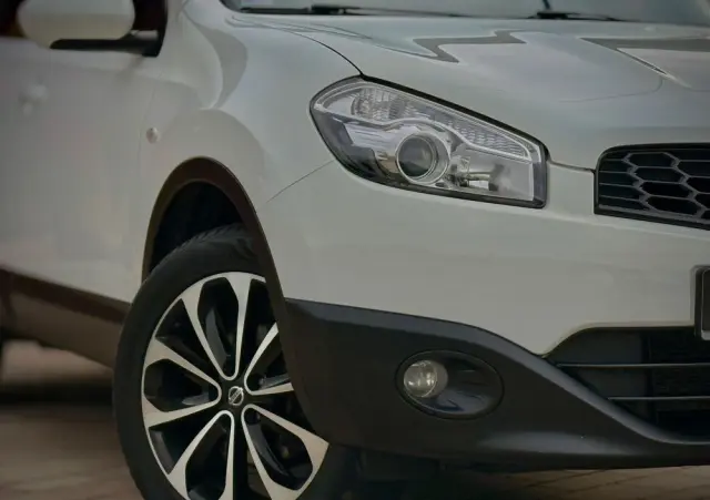 NISSAN Qashqai+2 2.0 Visia