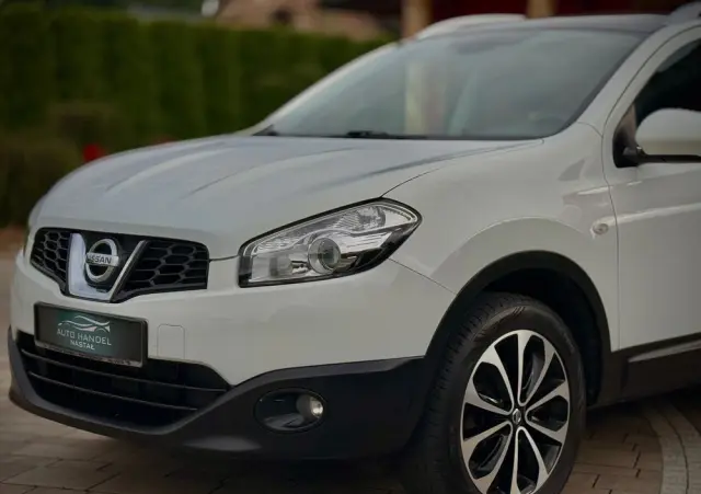NISSAN Qashqai+2 2.0 Visia