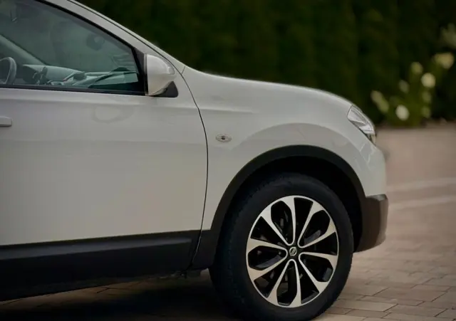 NISSAN Qashqai+2 2.0 Visia
