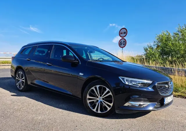 OPEL Insignia 1.6 Automatik Exclusive