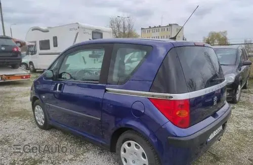 PEUGEOT 1007 