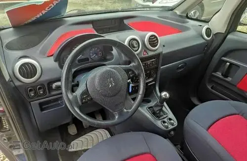 PEUGEOT 1007 