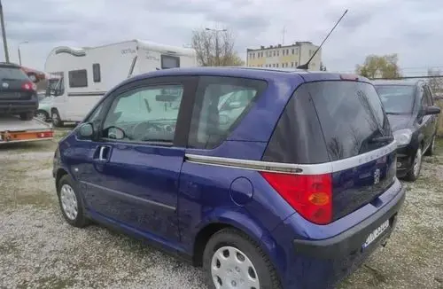 PEUGEOT 1007 