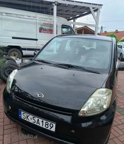 DAIHATSU Sirion 