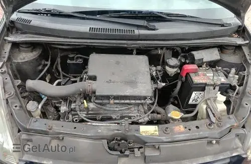 DAIHATSU Sirion 
