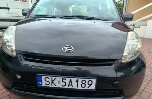 DAIHATSU Sirion 