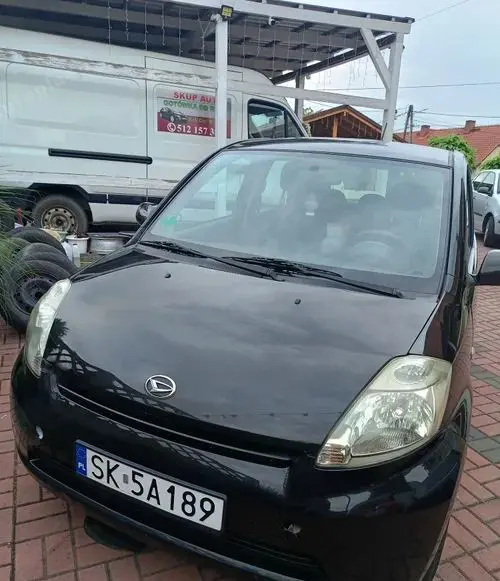 DAIHATSU Sirion 