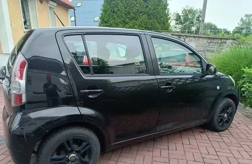 DAIHATSU Sirion 