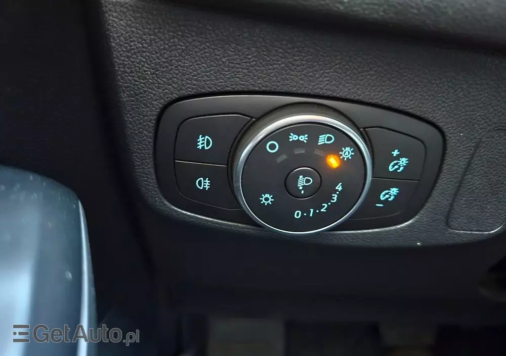 FORD Focus 1.5 EcoBlue Start-Stopp-System COOL&CONNECT