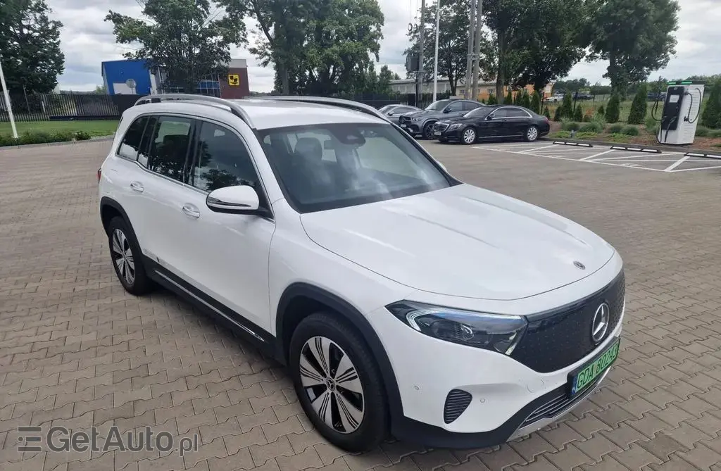 MERCEDES-BENZ EQB 