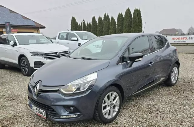 RENAULT Clio 