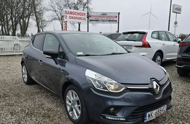 RENAULT Clio 