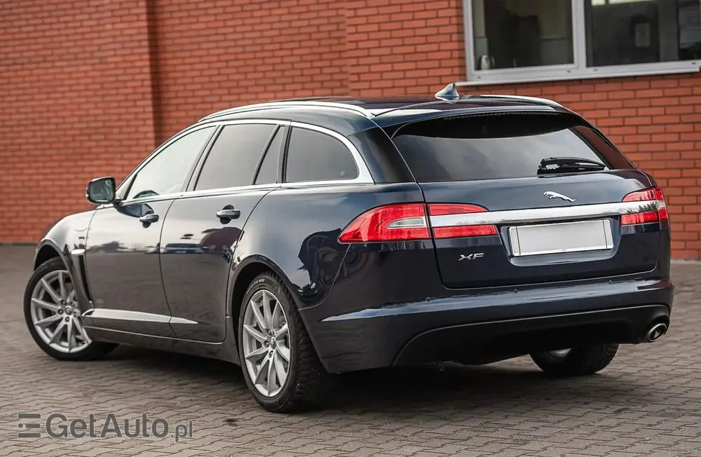 JAGUAR XF 2.2 D Luxury
