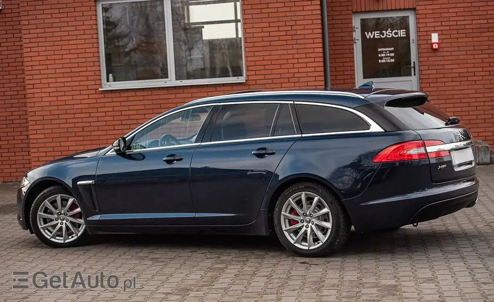 JAGUAR XF 2.2 D Luxury