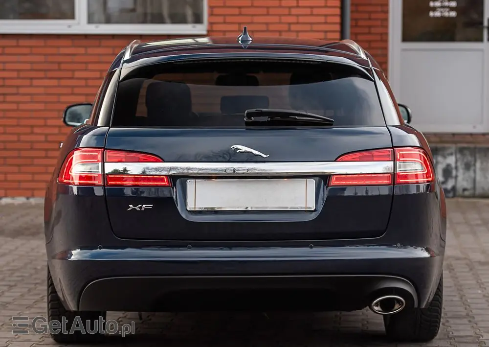 JAGUAR XF 2.2 D Luxury