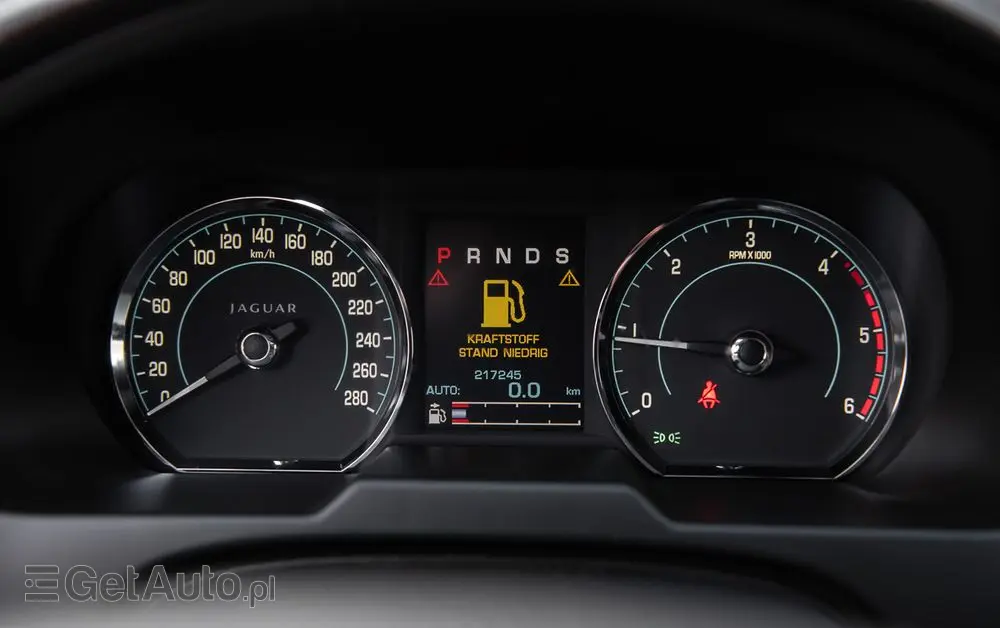 JAGUAR XF 2.2 D Luxury