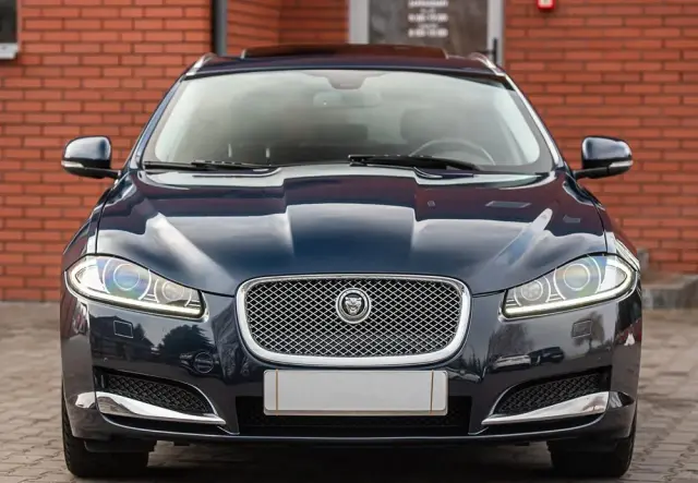 JAGUAR XF 2.2 D Luxury