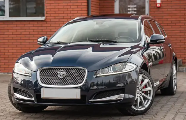 JAGUAR XF 2.2 D Luxury