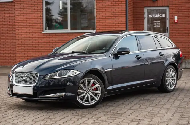 JAGUAR XF 2.2 D Luxury