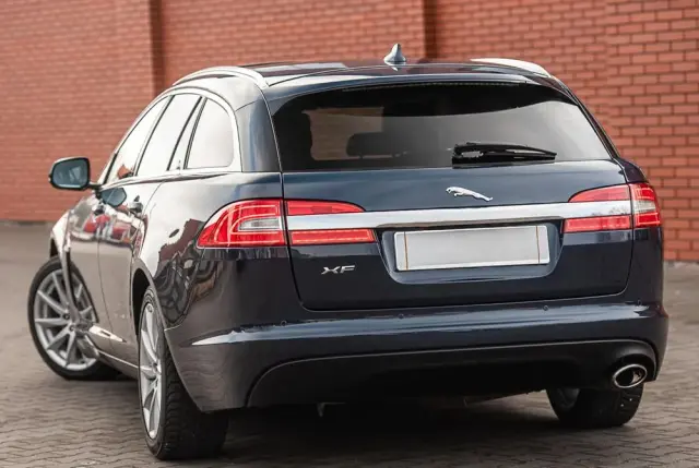 JAGUAR XF 2.2 D Luxury