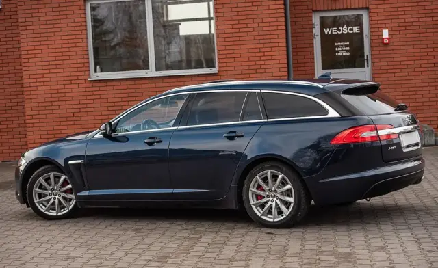 JAGUAR XF 2.2 D Luxury