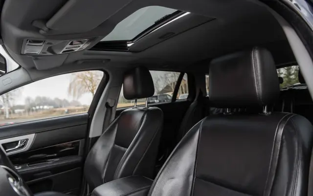 JAGUAR XF 2.2 D Luxury