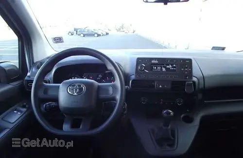 TOYOTA PROACE CITY VERSO 