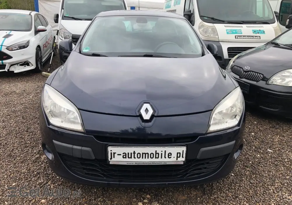 RENAULT Megane 1.6 16V 110 Dynamique