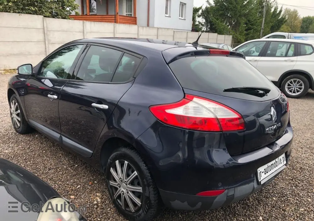 RENAULT Megane 1.6 16V 110 Dynamique