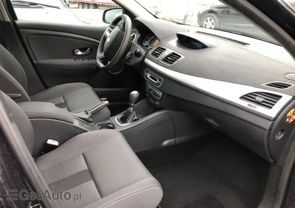 RENAULT Megane 1.6 16V 110 Dynamique