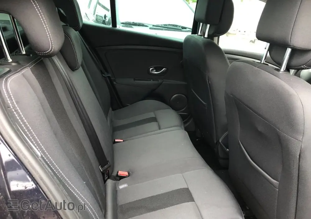 RENAULT Megane 1.6 16V 110 Dynamique