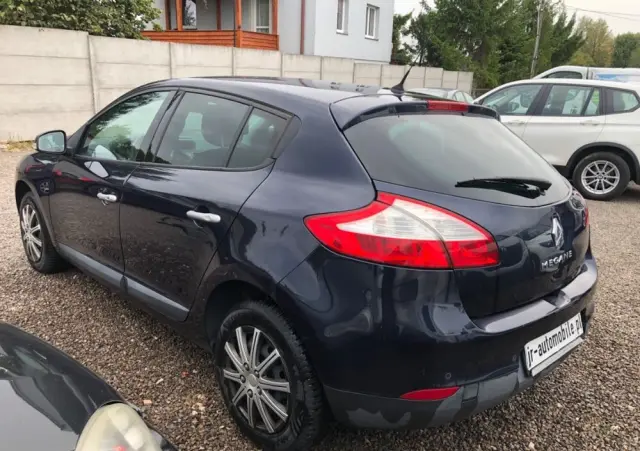 RENAULT Megane 1.6 16V 110 Dynamique