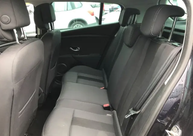 RENAULT Megane 1.6 16V 110 Dynamique